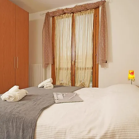 Gardagate - Glicine Apartamento Raffa